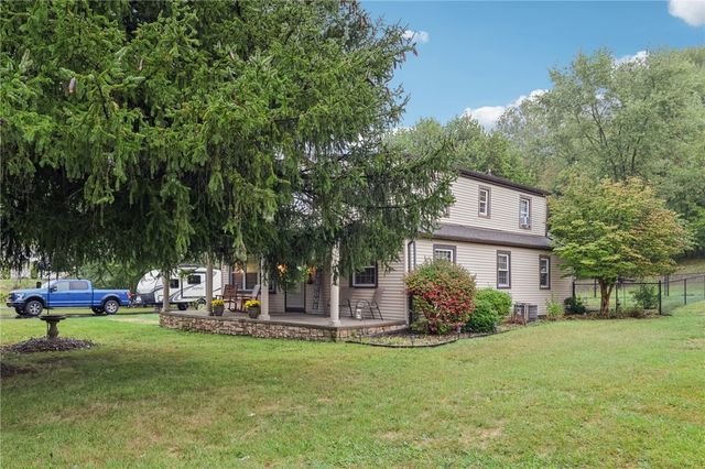 1426 Eastbrook Road, New Castle, PA 16101