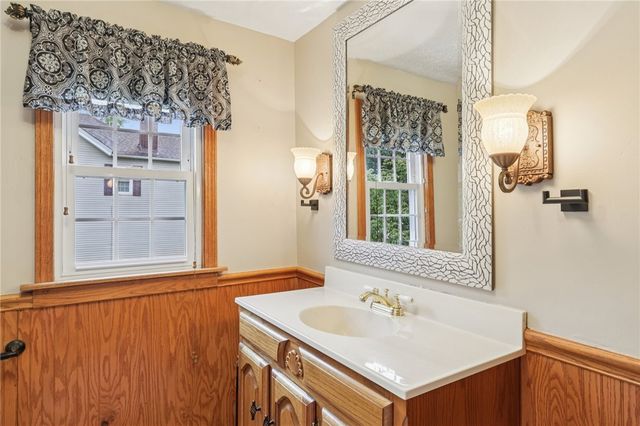 1426 Eastbrook Road, New Castle, PA 16101