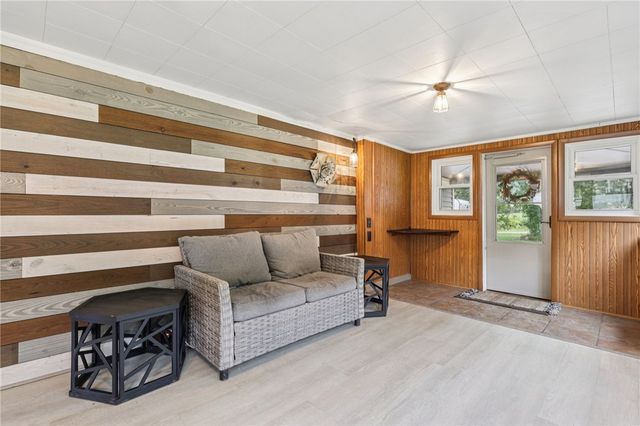 1426 Eastbrook Road, New Castle, PA 16101