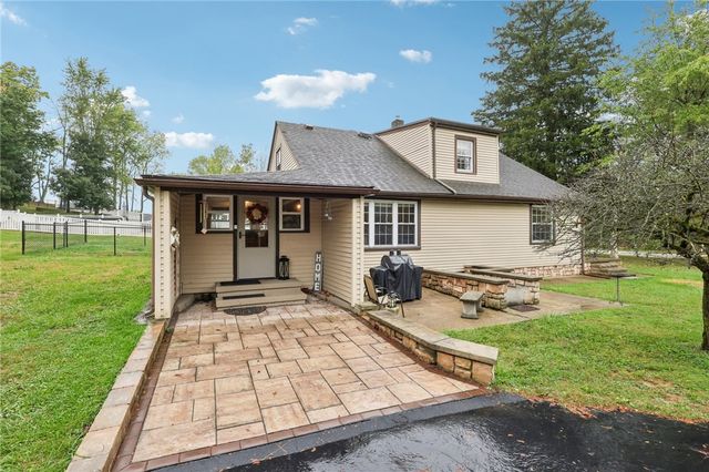 1426 Eastbrook Road, New Castle, PA 16101