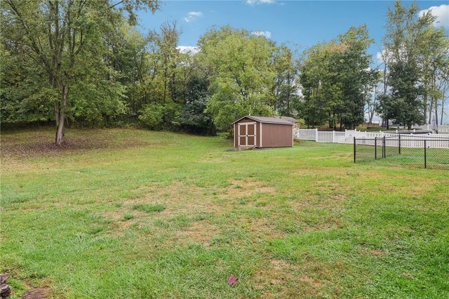 1426 Eastbrook Road, New Castle, PA 16101