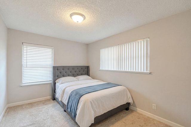 5637 Wood Creek Way, Houston, TX 77017