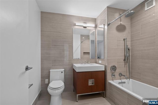 99 Hudson Street 2811, Jersey City, NJ 07302