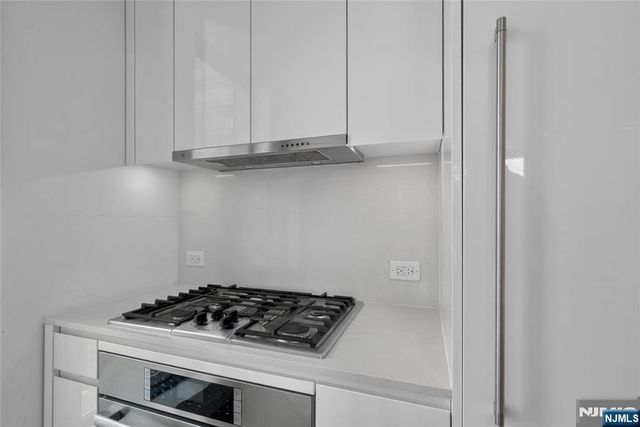 99 Hudson Street 2811, Jersey City, NJ 07302