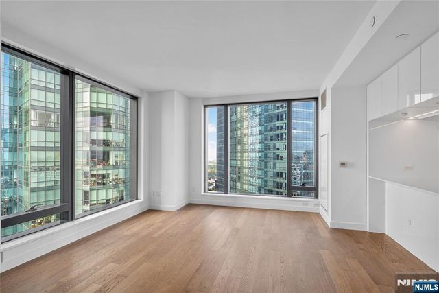 99 Hudson Street 2811, Jersey City, NJ 07302
