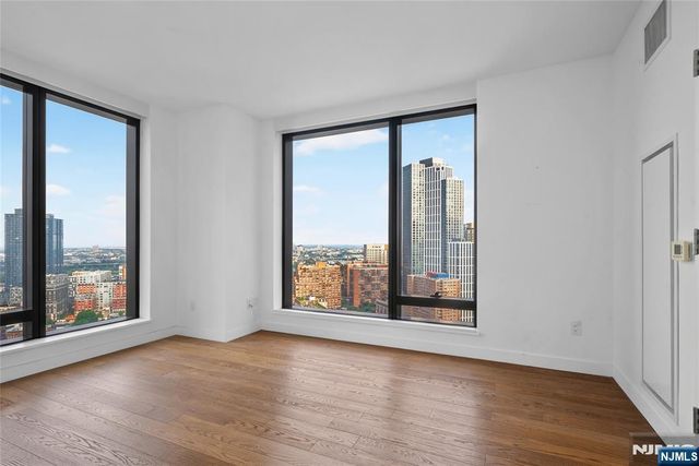 99 Hudson Street 2811, Jersey City, NJ 07302