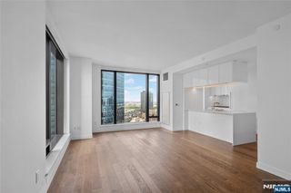 99 Hudson Street 2811, Jersey City, NJ 07302