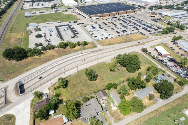 14027 Stafford Road, Stafford, TX 77477