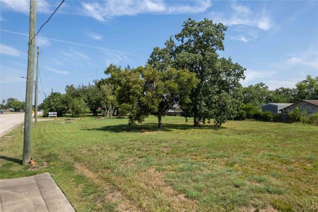 14027 Stafford Road, Stafford, TX 77477