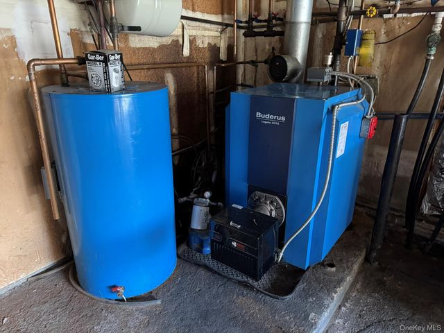 41 Broadway, Shirley, NY 11967