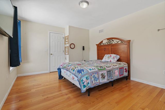 733 South Stark Highway, Weare, NH 03281