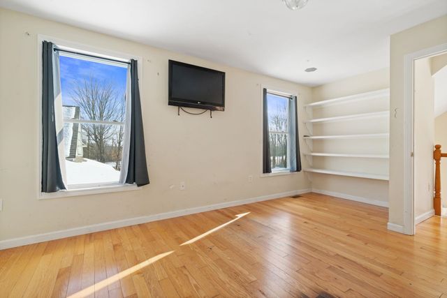 733 South Stark Highway, Weare, NH 03281