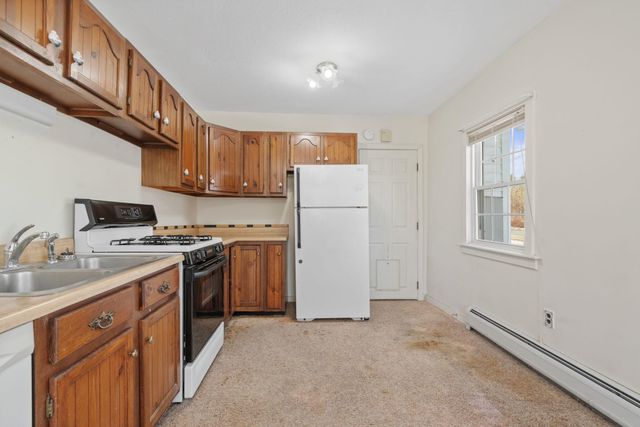 733 South Stark Highway, Weare, NH 03281