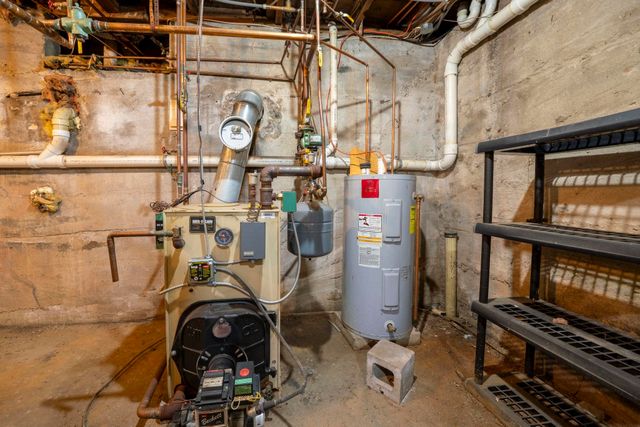 733 South Stark Highway, Weare, NH 03281