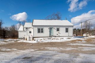 733 South Stark Highway, Weare, NH 03281