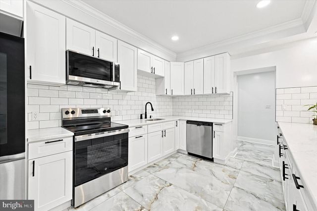 6047 RACE ST, Philadelphia, PA 19139
