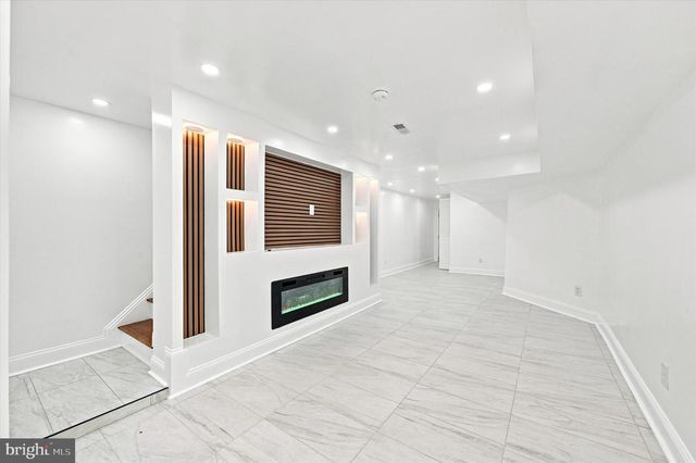 6047 RACE ST, Philadelphia, PA 19139