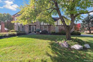 9377 Pineview Street, Plymouth, MI 48170