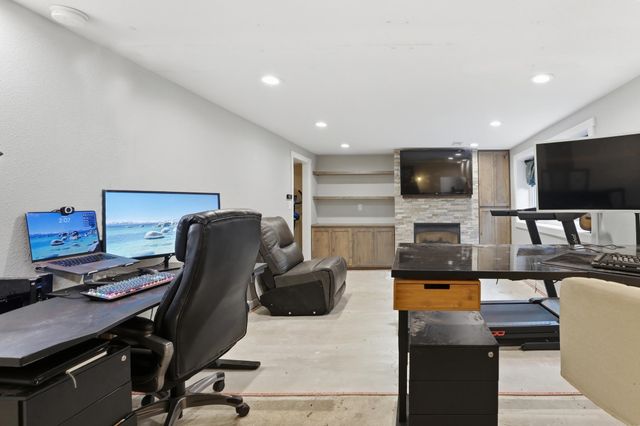 11505 N Lancelot Dr, Spokane, WA 99218