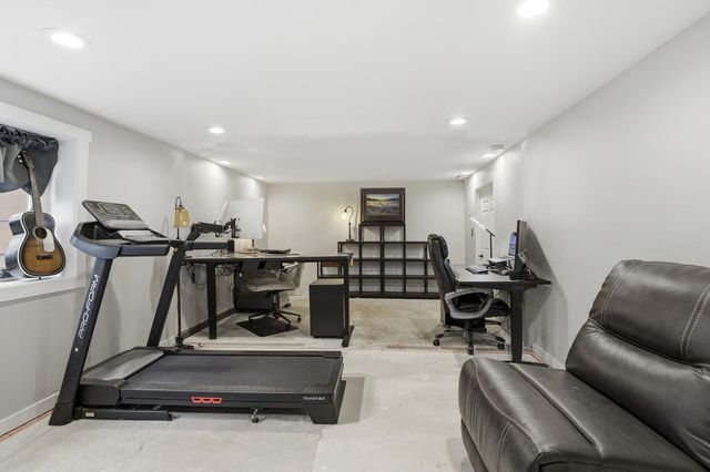 11505 N Lancelot Dr, Spokane, WA 99218