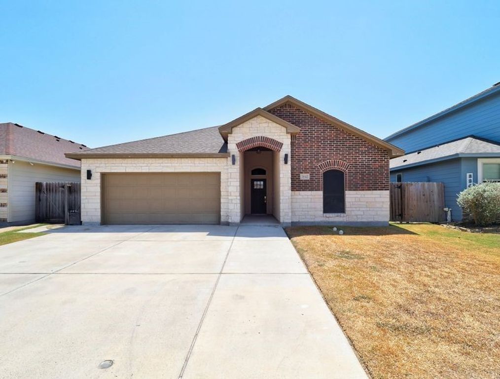 3842 Pennine Way, Corpus Christi, TX 78414