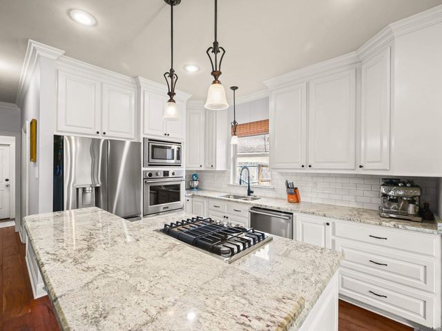 19910 Stone Hill Dr, Denham Springs, LA 70726