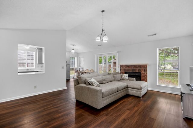 4030 Bonaparte Drive, North Charleston, SC 29418