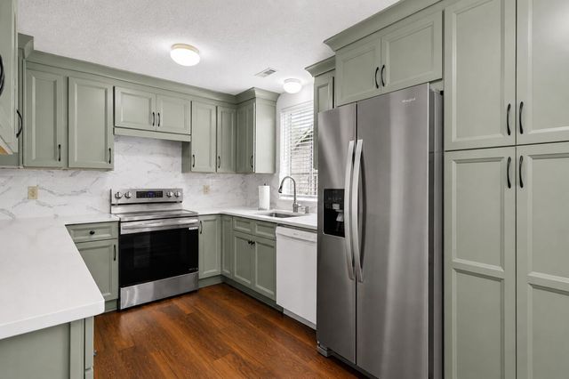4030 Bonaparte Drive, North Charleston, SC 29418