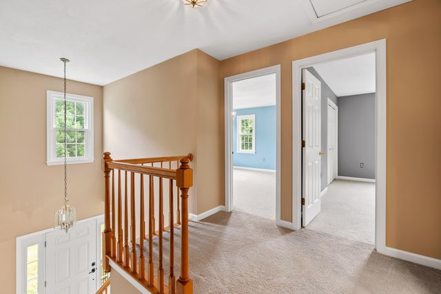 73 Hillando Drive, Shrewsbury, MA 01545