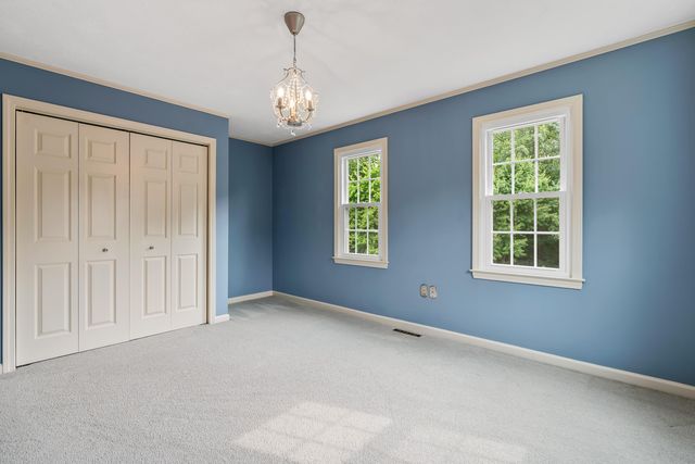 73 Hillando Drive, Shrewsbury, MA 01545