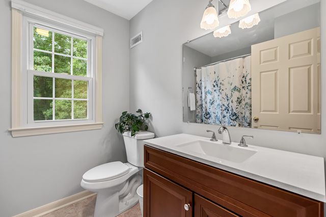 73 Hillando Drive, Shrewsbury, MA 01545