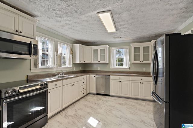 2013 2ND AVENUE N, Clanton, AL 35045