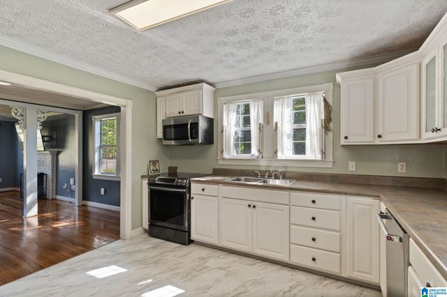 2013 2ND AVENUE N, Clanton, AL 35045