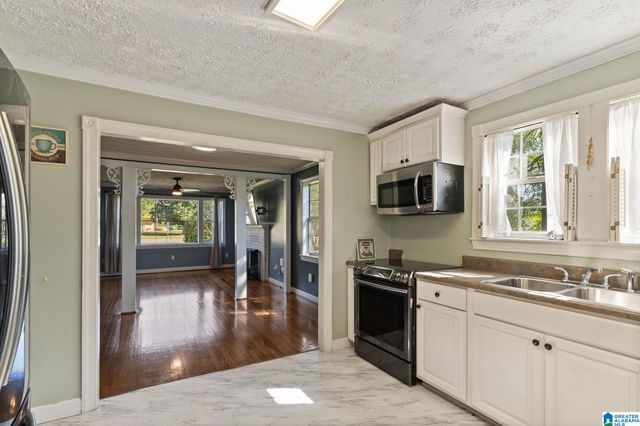 2013 2ND AVENUE N, Clanton, AL 35045