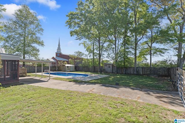 2013 2ND AVENUE N, Clanton, AL 35045