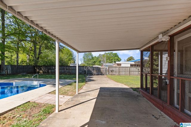 2013 2ND AVENUE N, Clanton, AL 35045