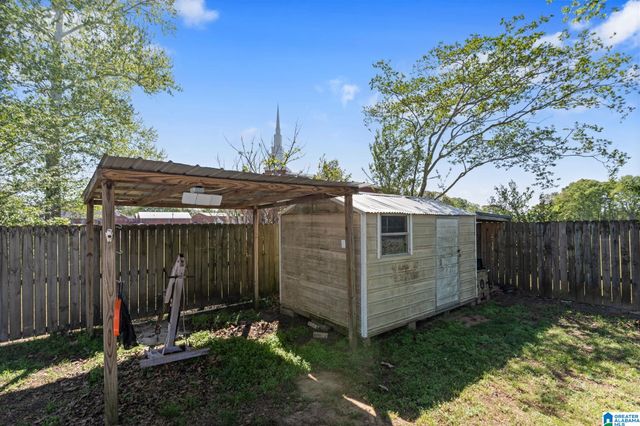 2013 2ND AVENUE N, Clanton, AL 35045