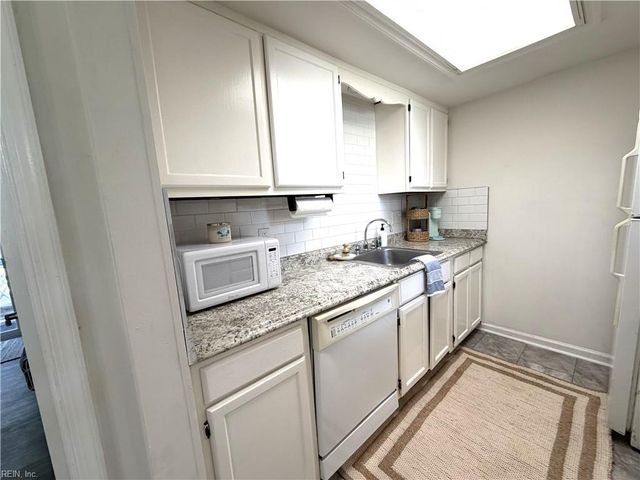 186 Thalia Trace DR, Virginia Beach, VA 23452