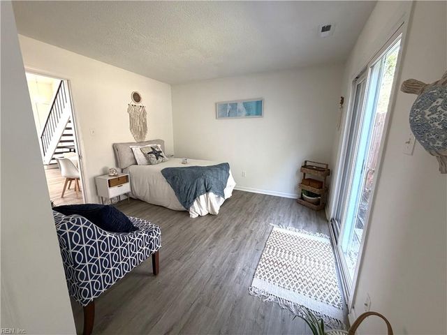 186 Thalia Trace DR, Virginia Beach, VA 23452