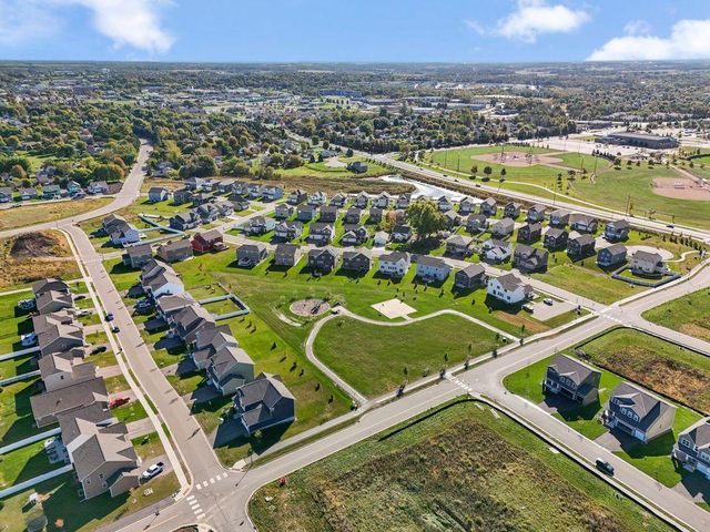 919 Foxglove Terrace, Waconia, MN 55387
