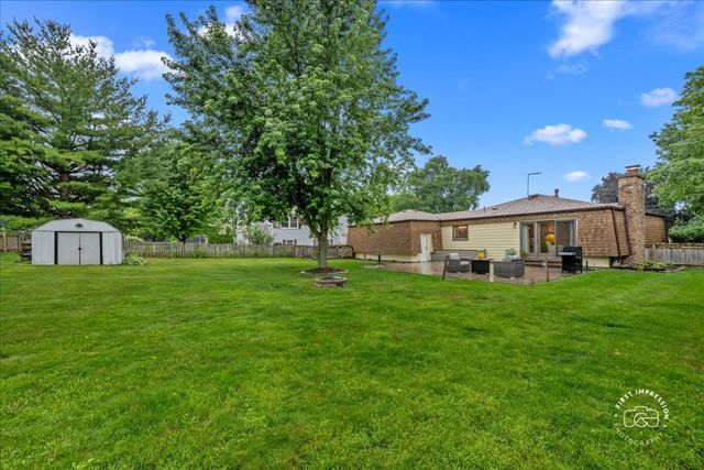 1024 Maple Lane, Batavia, IL 60510