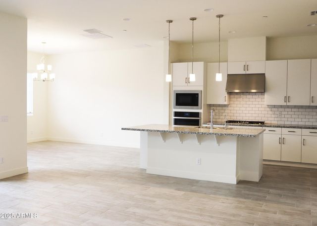 6806 E LYRA Drive, Scottsdale, AZ 85257