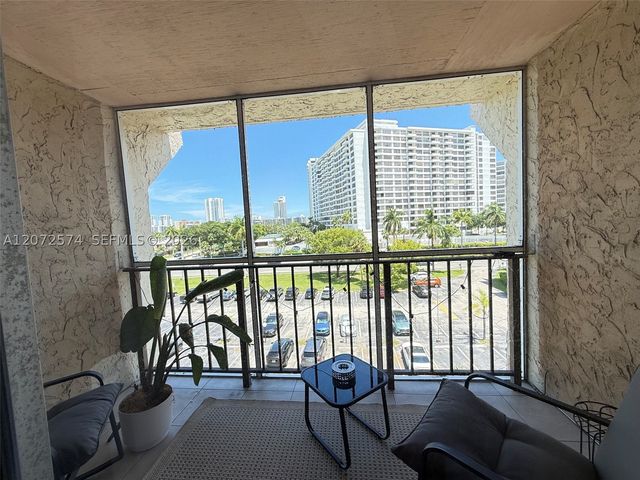 701 Three Islands Blvd 505, Hallandale Beach, FL 33009