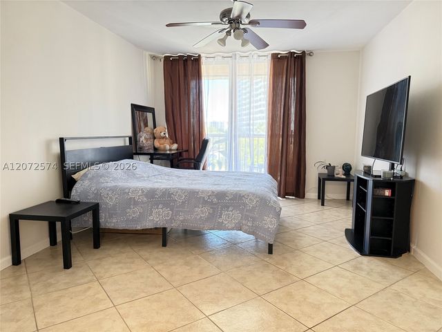 701 Three Islands Blvd 505, Hallandale Beach, FL 33009