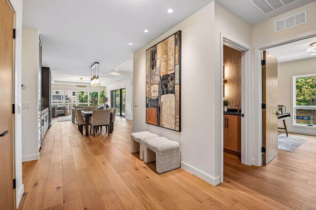 150 Broadway Avenue S 2B, Wayzata, MN 55391 — photo 2
