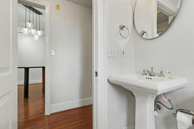 908 Juniper NE Street 206, Atlanta, GA 30309