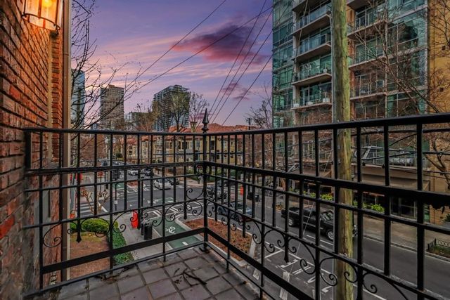 908 Juniper NE Street 206, Atlanta, GA 30309