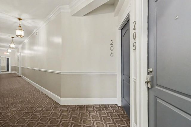 908 Juniper NE Street 206, Atlanta, GA 30309
