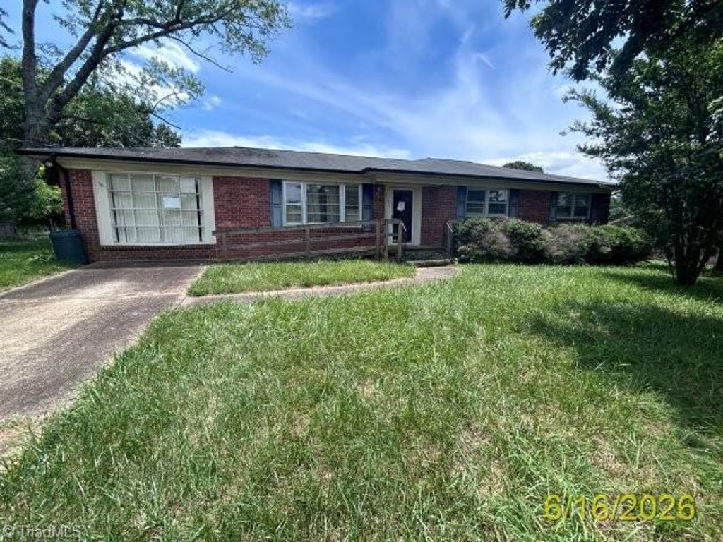 3196 Westview Street, Valdese, NC 28690
