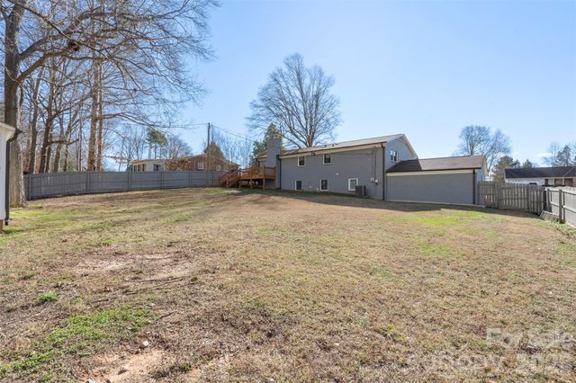 142 Shadowbrook Road, Mount Holly, NC 28120
